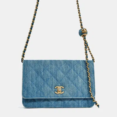 Pre-owned Chanel 2022 Blue Denim Wallet On Chain