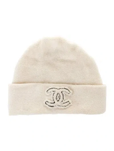 Pre-owned Chanel 2022 Cc Cashmere Beanie In Neutral