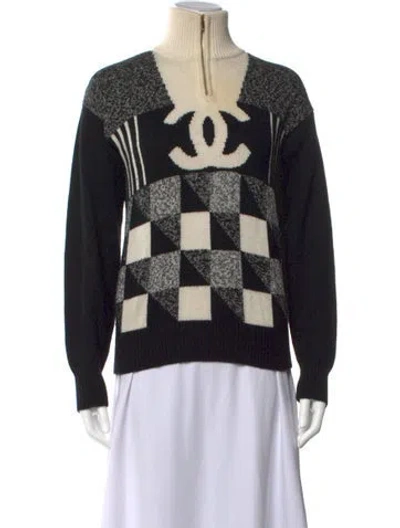 Pre-owned Chanel 2022 Coco Neige Sweater In Black/neutrals