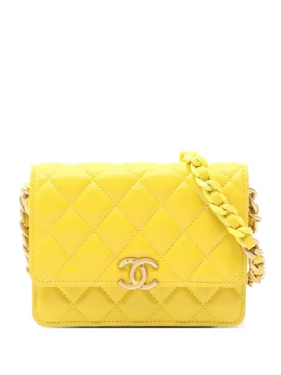 Pre-owned Chanel 2022 Diamond-quilted Chain Wallet In Yellow