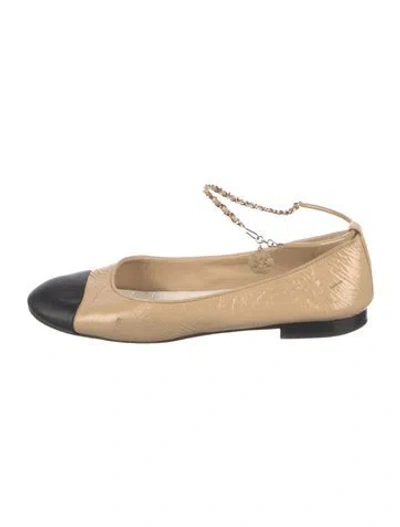 Pre-owned Chanel 2022 Interlocking Cc Logo Ballet Flats In Neutrals