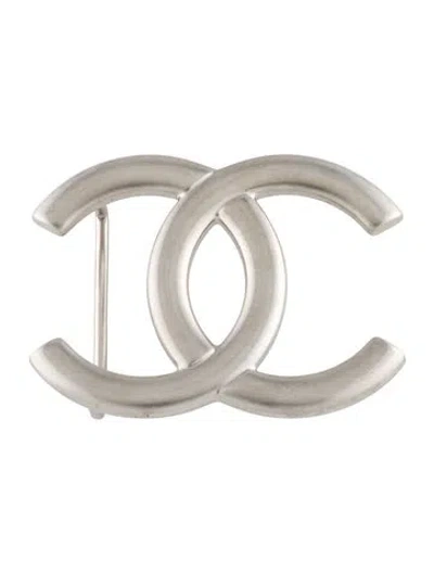 Pre-owned Chanel 2022 Interlocking Cc Logo Belt In Metallic/silver