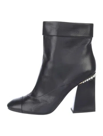 Pre-owned Chanel 2022 Interlocking Cc Logo Boots In Black