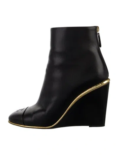 Pre-owned Chanel 2022 Interlocking Cc Logo Boots In Black