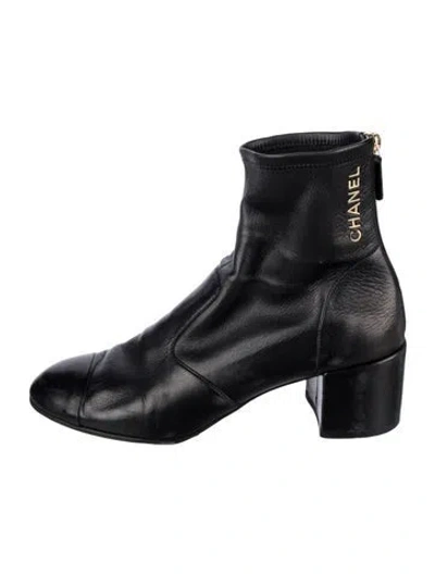 Pre-owned Chanel 2022 Interlocking Cc Logo Boots In Black