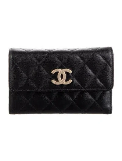 Pre-owned Chanel 2022 Interlocking Cc Logo Card Holder In Black