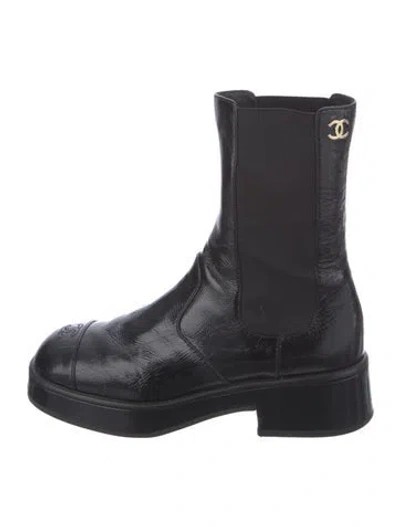 Pre-owned Chanel 2022 Interlocking Cc Logo Chelsea Boots In Black