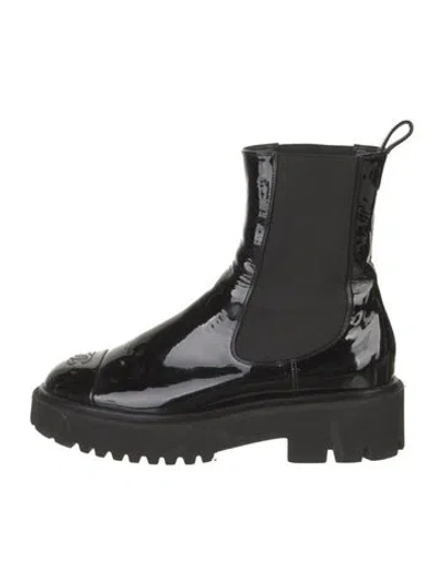 Pre-owned Chanel 2022 Interlocking Cc Logo Chelsea Boots In Black
