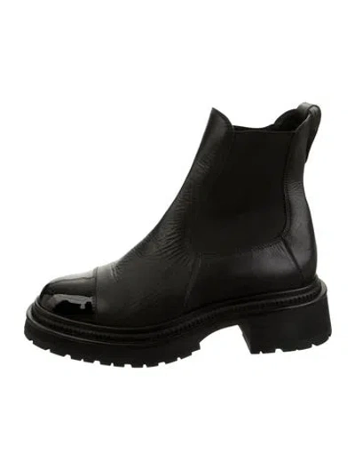 Pre-owned Chanel 2022 Interlocking Cc Logo Chelsea Boots In Black