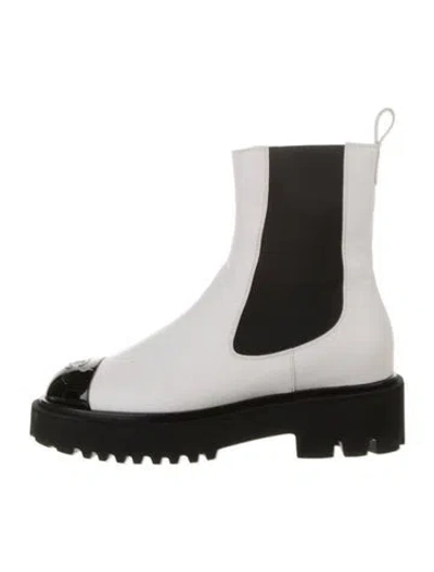 Pre-owned Chanel 2022 Interlocking Cc Logo Chelsea Boots In White