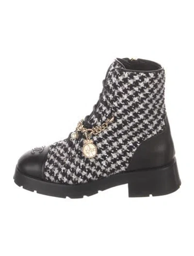 Pre-owned Chanel 2022 Interlocking Cc Logo Combat Boots In Black