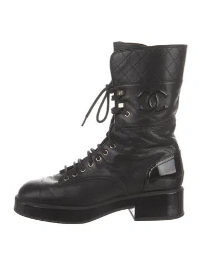 Pre-owned Chanel 2022 Interlocking Cc Logo Combat Boots In Black