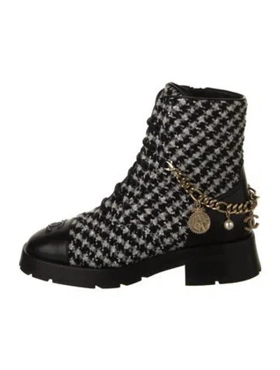 Pre-owned Chanel 2022 Interlocking Cc Logo Combat Boots In Black