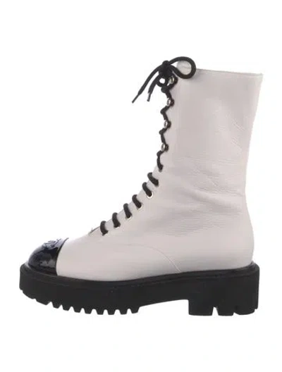 Pre-owned Chanel 2022 Interlocking Cc Logo Combat Boots In White