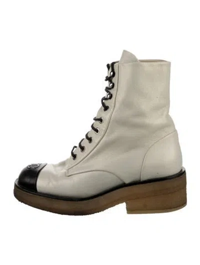 Pre-owned Chanel 2022 Interlocking Cc Logo Combat Boots In White