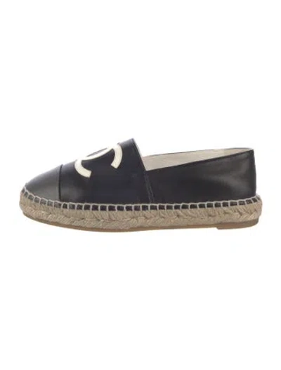 Pre-owned Chanel 2022 Interlocking Cc Logo Espadrilles In Black