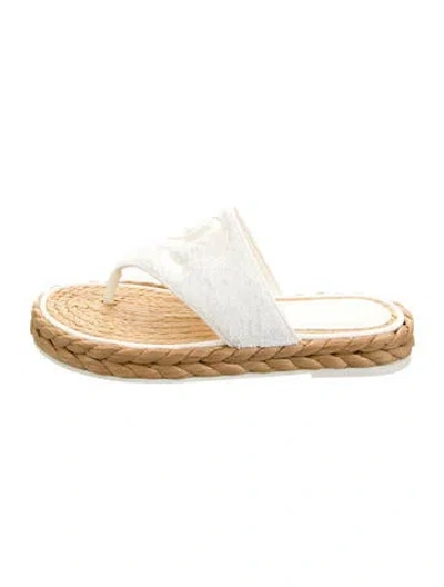 Pre-owned Chanel 2022 Interlocking Cc Logo Flip Flops In Neutrals/white