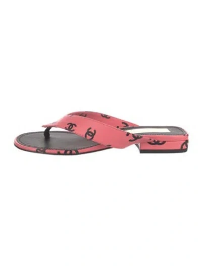 Pre-owned Chanel 2022 Interlocking Cc Logo Flip Flops In Pink