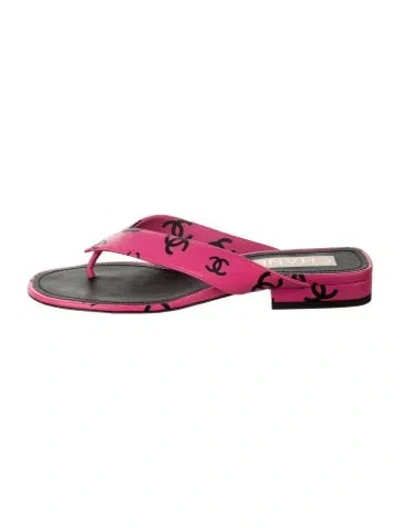 Pre-owned Chanel 2022 Interlocking Cc Logo Flip Flops In Pink