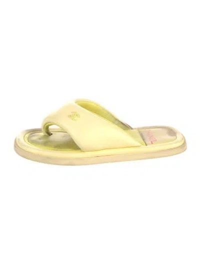 Pre-owned Chanel 2022 Interlocking Cc Logo Flip Flops In Yellow