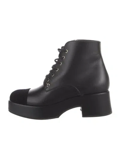 Pre-owned Chanel 2022 Interlocking Cc Logo Lace-up Boots In Black