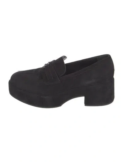 Pre-owned Chanel 2022 Interlocking Cc Logo Loafers In Black