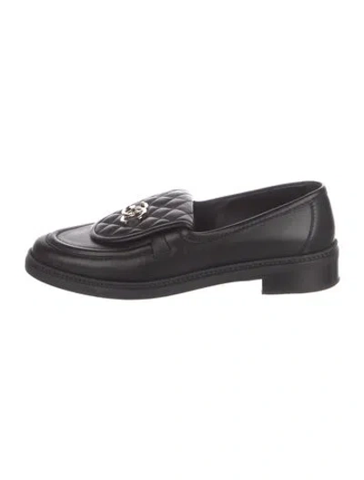 Pre-owned Chanel 2022 Interlocking Cc Logo Loafers In Black