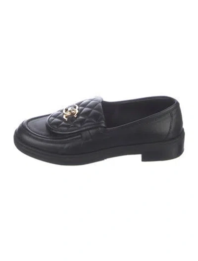 Pre-owned Chanel 2022 Interlocking Cc Logo Loafers In Black