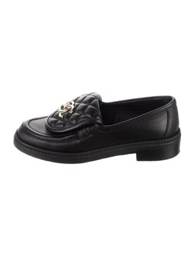 Pre-owned Chanel 2022 Interlocking Cc Logo Loafers In Black