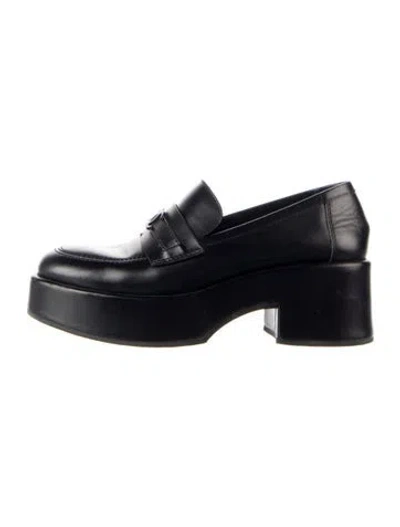 Pre-owned Chanel 2022 Interlocking Cc Logo Loafers In Blue