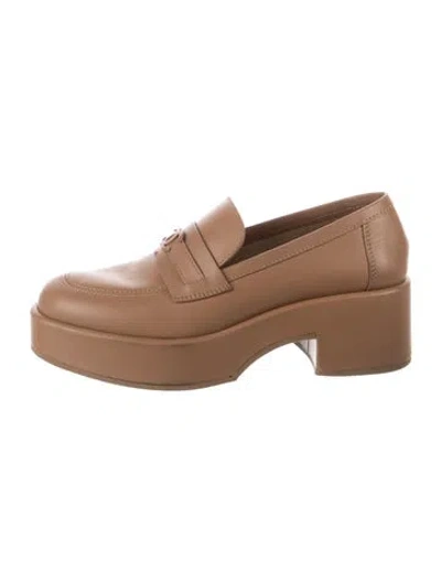Pre-owned Chanel 2022 Interlocking Cc Logo Loafers In Neutrals
