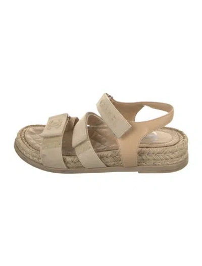 Pre-owned Chanel 2022 Interlocking Cc Logo Sandals In Neutrals