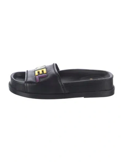 Pre-owned Chanel 2022 Interlocking Cc Logo Slides In Black