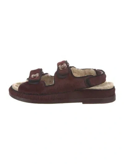 Pre-owned Chanel 2022 Interlocking Cc Logo Slides In Burgundy