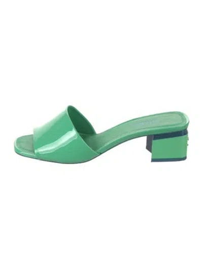 Pre-owned Chanel 2022 Interlocking Cc Logo Slides In Green