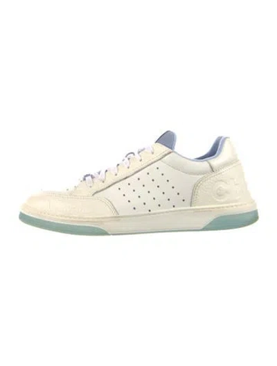 Pre-owned Chanel 2022 Interlocking Cc Logo Sneakers In White