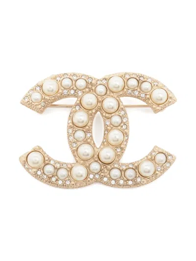 Pre-owned Chanel 2022 Pearl-embellishment Brooch In Gold
