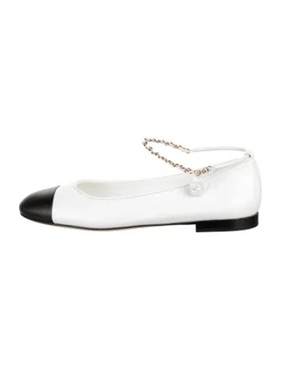Pre-owned Chanel 2022-2023 Interlocking Cc Logo Ballet Flats In White