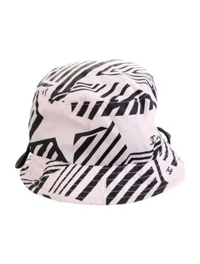 Pre-owned Chanel 2023 Cc Bucket Hat In Pink