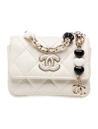 Pre-owned Chanel 2023 Clutch W/ Chain In White
