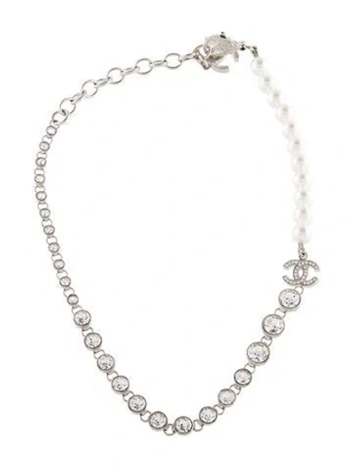 Pre-owned Chanel 2023 Faux Pearl & Strass Cc Choker Necklace, 17" In Multi