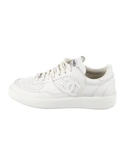 Pre-owned Chanel 2023 Interlocking Cc Logo Athletic Sneakers In White