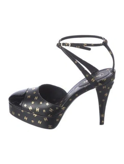 Pre-owned Chanel 2023 Interlocking Cc Logo D'orsay Pumps In Black