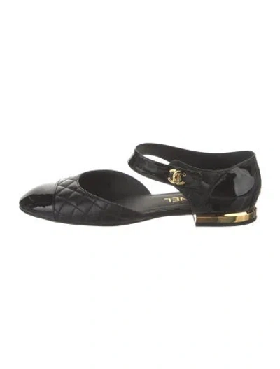 Pre-owned Chanel 2023 Interlocking Cc Logo Flats In Black