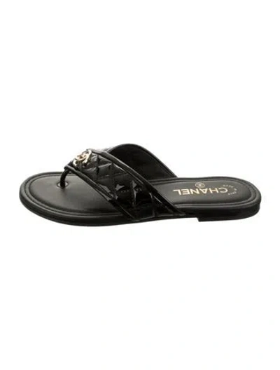 Pre-owned Chanel 2023 Interlocking Cc Logo Flip Flops In Black