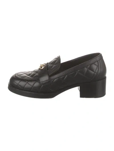 Pre-owned Chanel 2023 Interlocking Cc Logo Loafers In Black