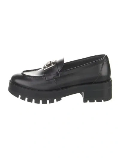 Pre-owned Chanel 2023 Interlocking Cc Logo Loafers In Black