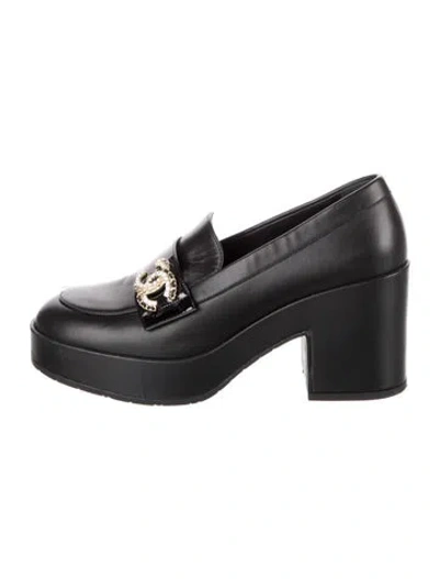 Pre-owned Chanel 2023 Interlocking Cc Logo Loafers In Black