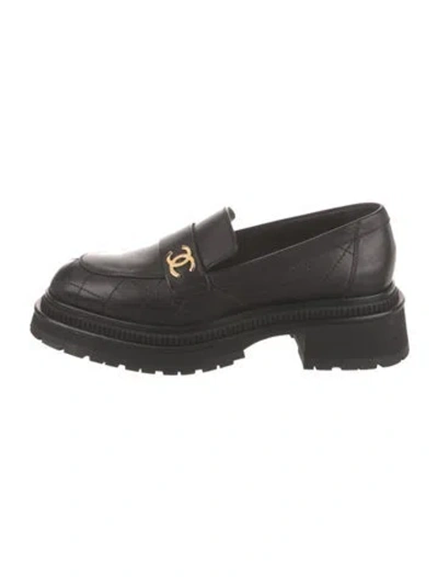 Pre-owned Chanel 2023 Interlocking Cc Logo Loafers In Black