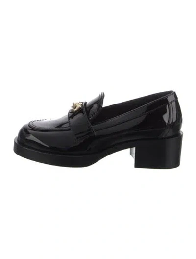Pre-owned Chanel 2023 Interlocking Cc Logo Loafers In Black